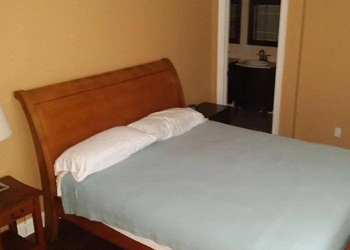 Choo Choo Lofts, 3 Bedroom 2 Bath, Full Kitchen - Lafayette, La Hotel